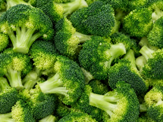 Freshly prepared broccoli florets