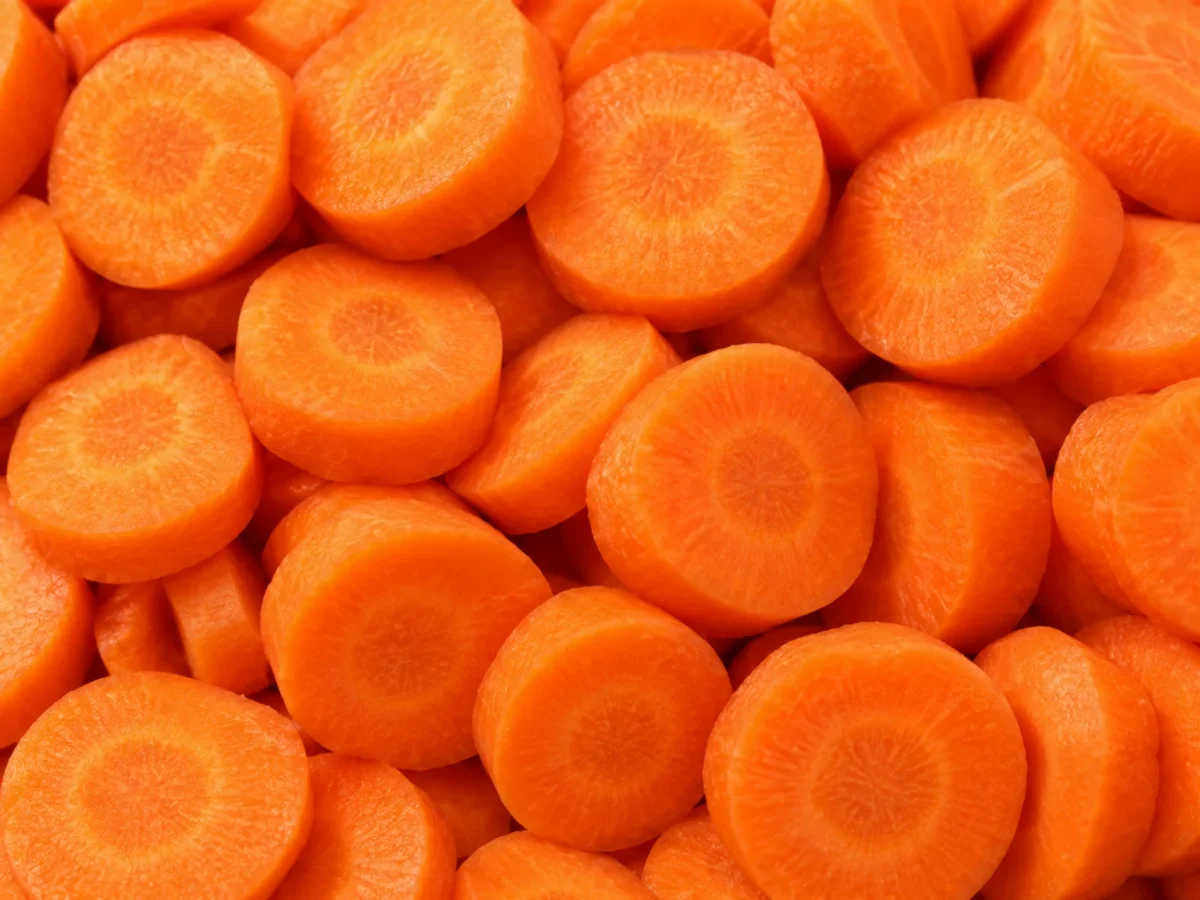 Freshly prepared sliced carrots